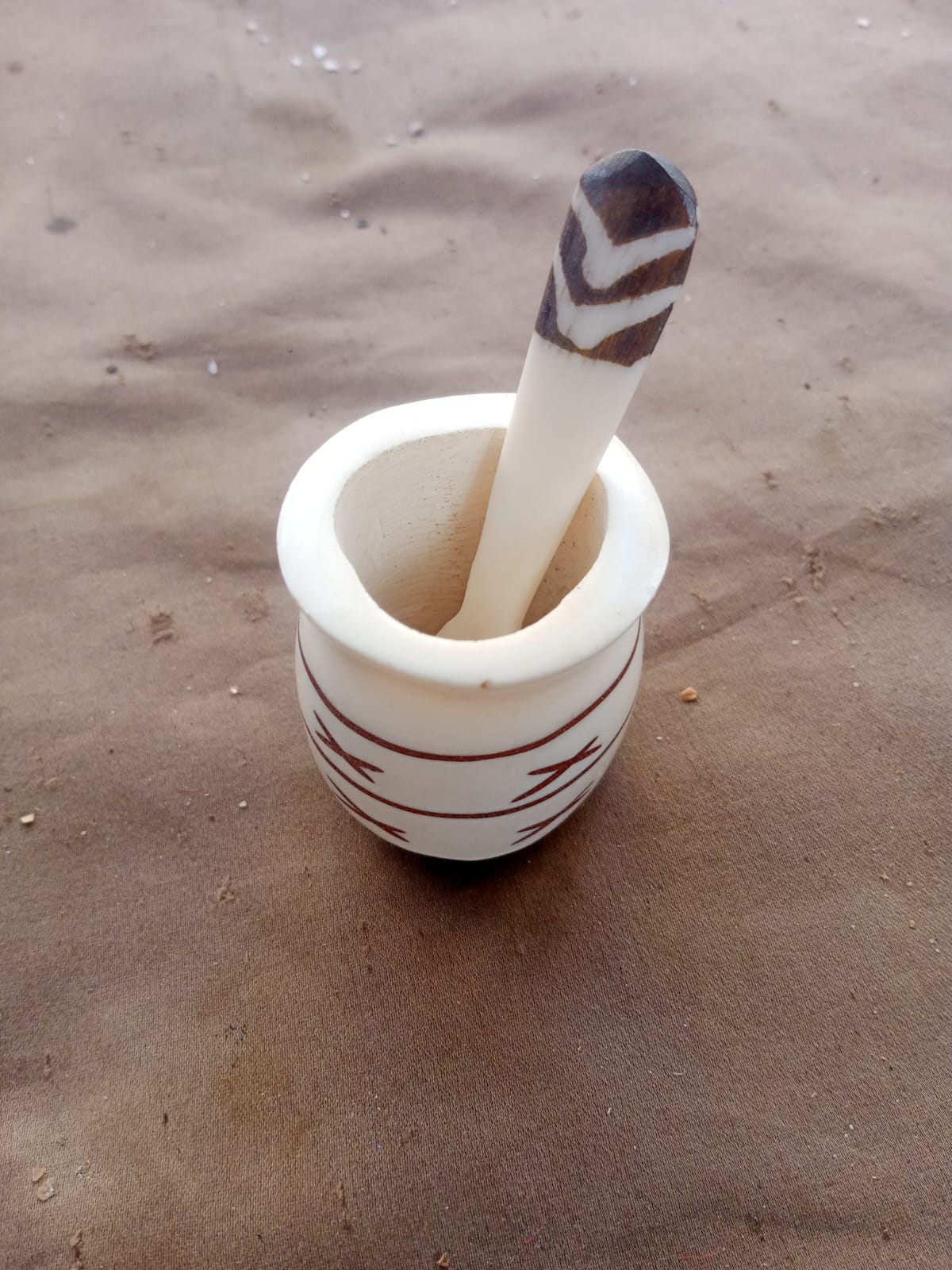 Hand-Carved Bone Spice/Salt Pot & Spoon Set – Etched Mini Storage Jar - Image 2
